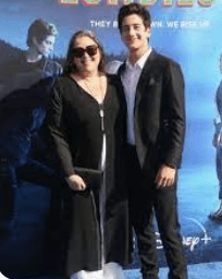 Milo Manheim Height